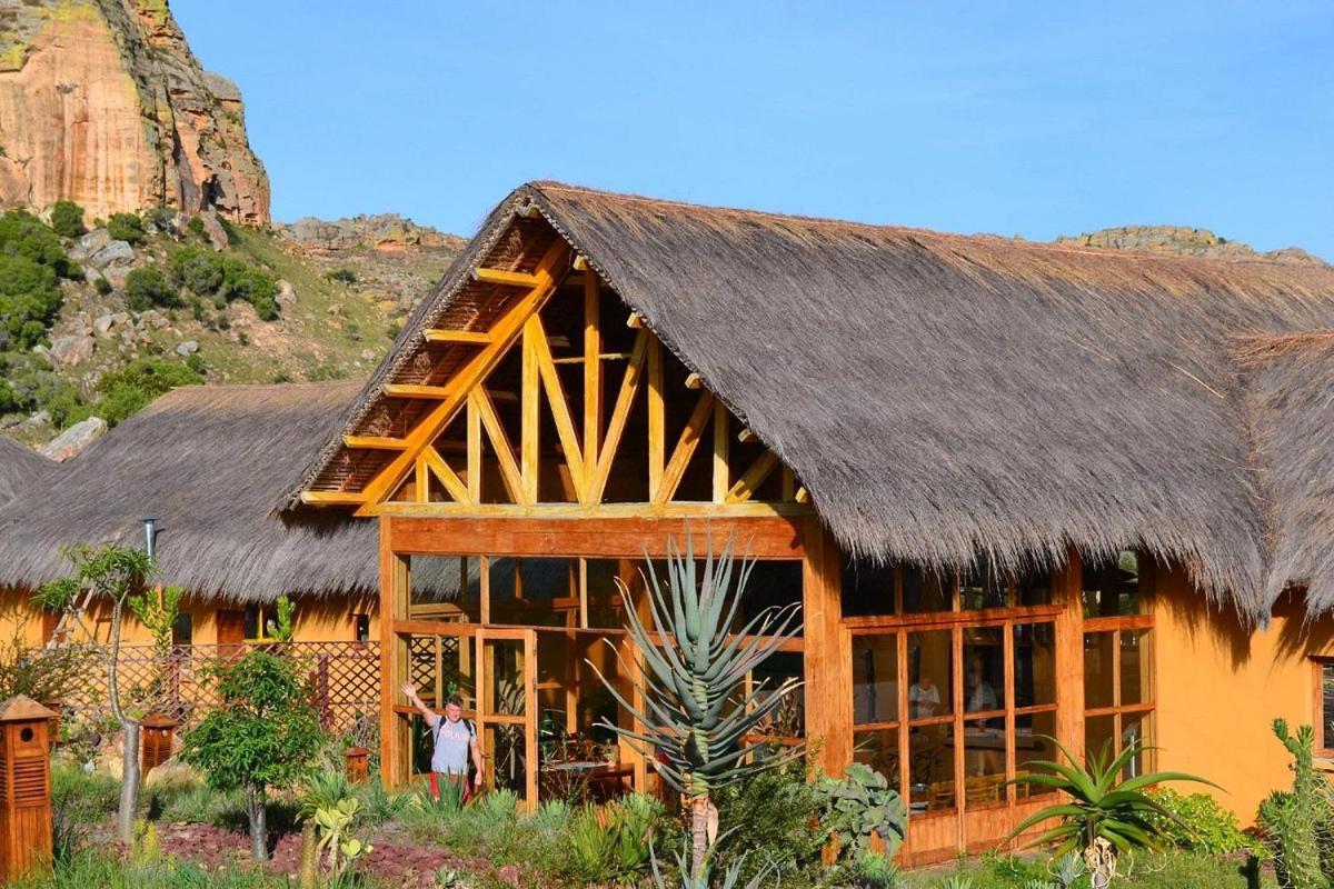 Satrana Lodge Ranohira Экстерьер фото