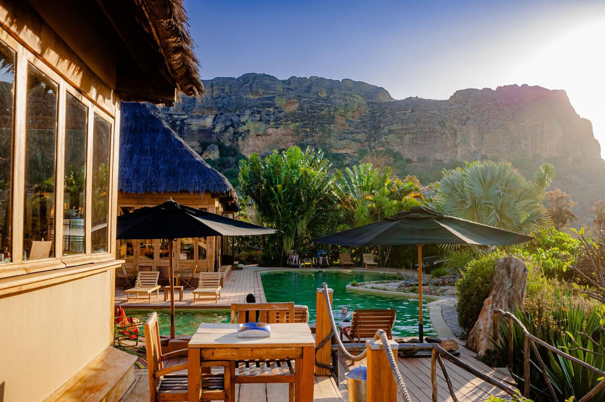 Satrana Lodge Ranohira Экстерьер фото